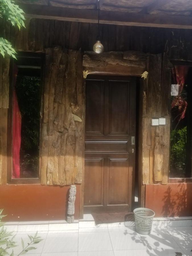 Made Roejas Homestay Uluwatu Exterior foto